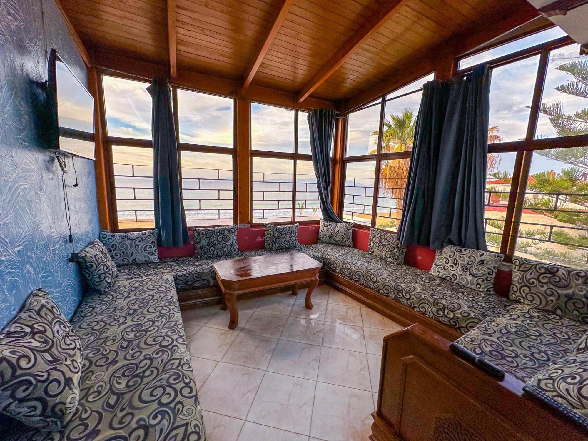 Appartement El Hichou 1 القصر الصغير المظهر الخارجي الصورة